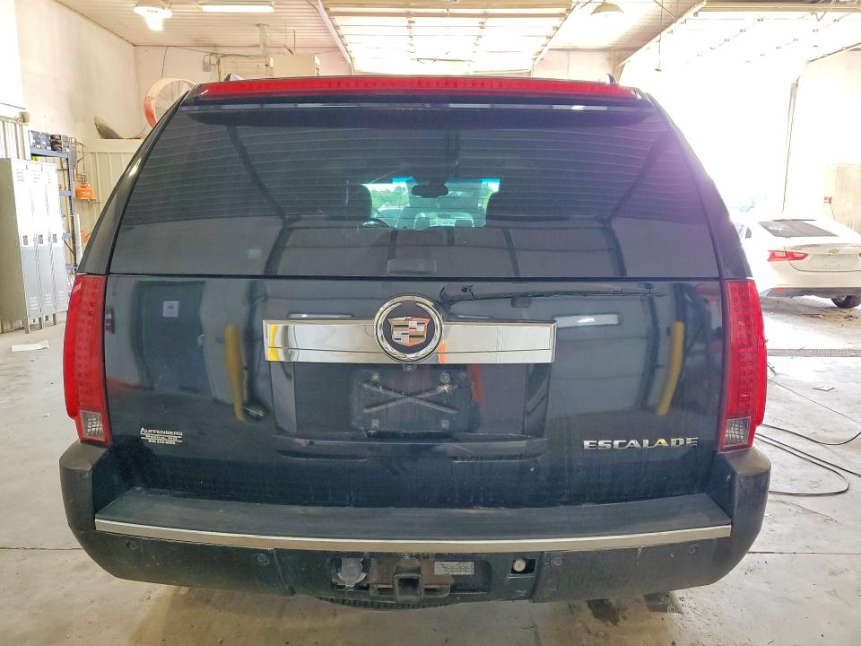 Photo 6 from auction – 2007 CADILLAC ESCALADE with VIN 1GYFK63867R374685