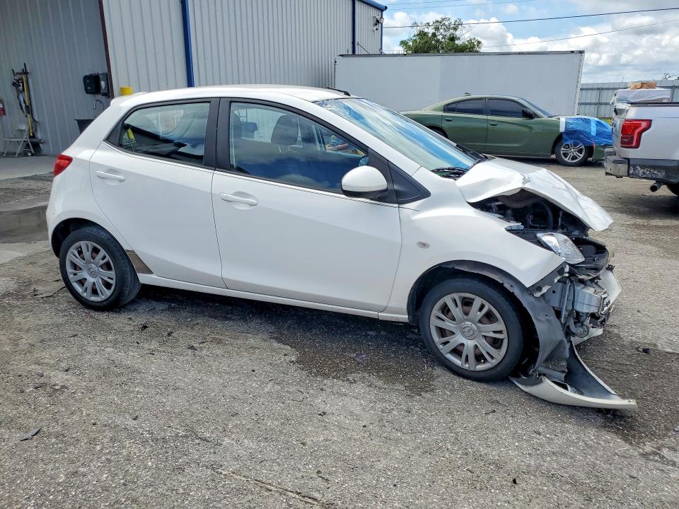 Photo 4 from auction – 2012 MAZDA MAZDA2 with VIN JM1DE1KY3C0137451