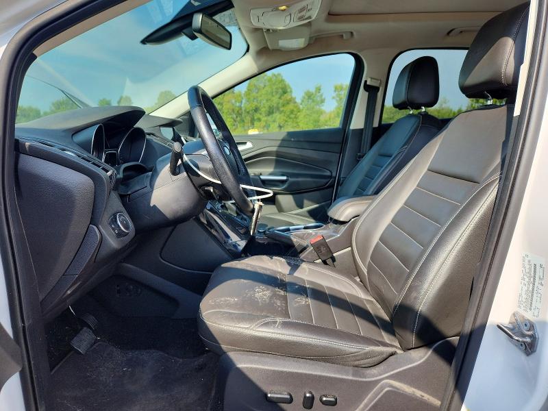 Foto 7 de la subasta – 2016 FORD ESCAPE con VIN 1FMCU9J91GUB11058