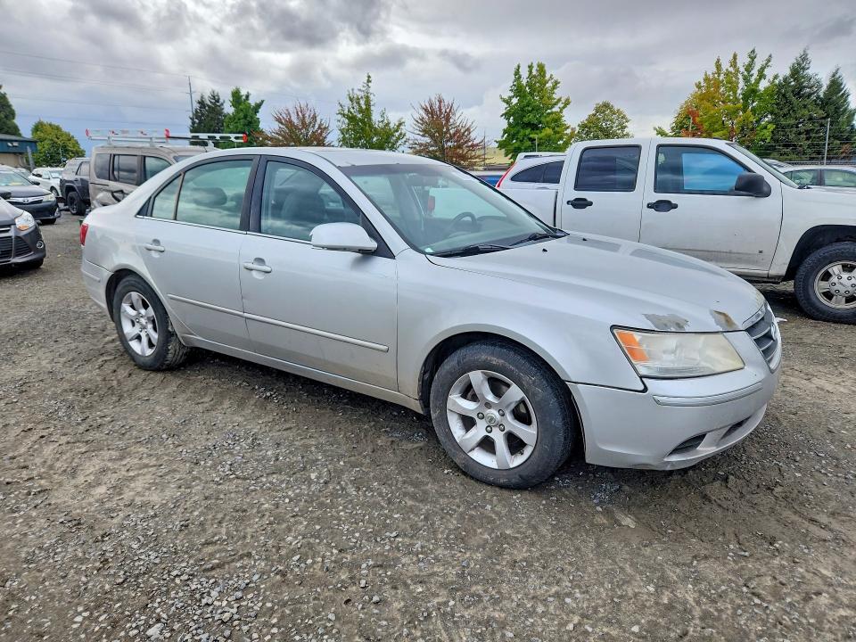 Photo 4 from auction – 2009 HYUNDAI SONATA with VIN 5NPET46C99H452244