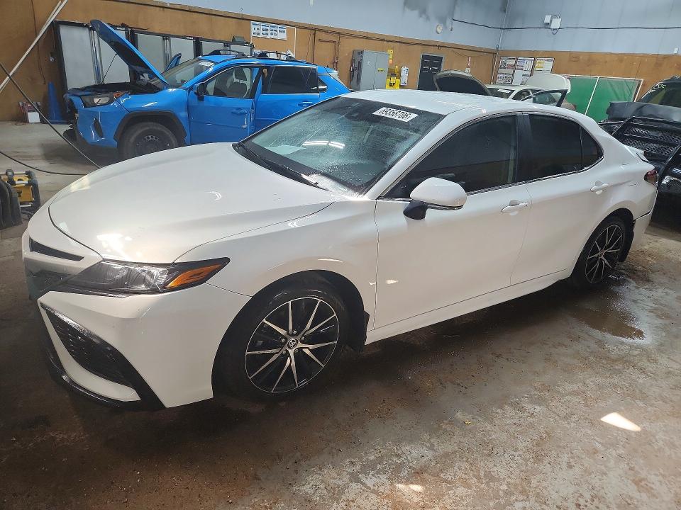 Photo 1 from auction – 2023 TOYOTA CAMRY with VIN 4T1T11BK3PU079516
