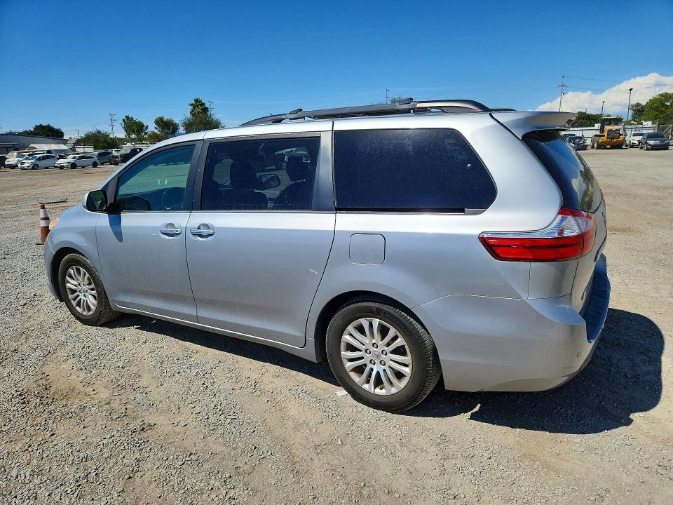 Photo 2 from auction – 2015 TOYOTA SIENNA with VIN 5TDYK3DC5FS609917