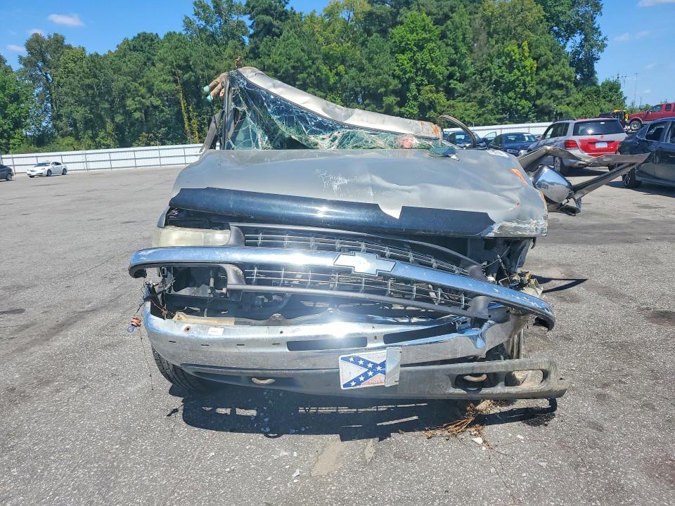 Photo 5 from auction – 2001 CHEVROLET SILVERADO with VIN 1GCEK19T01E105886