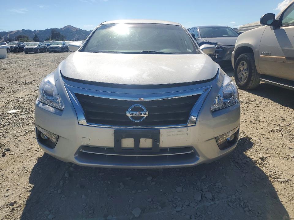 Photo 5 from auction – 2015 NISSAN ALTIMA with VIN 1N4AL3AP8FN343486