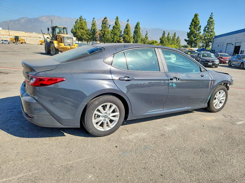 Photo 3 from auction – 2025 TOYOTA CAMRY with VIN 4T1DAACK5SU561917