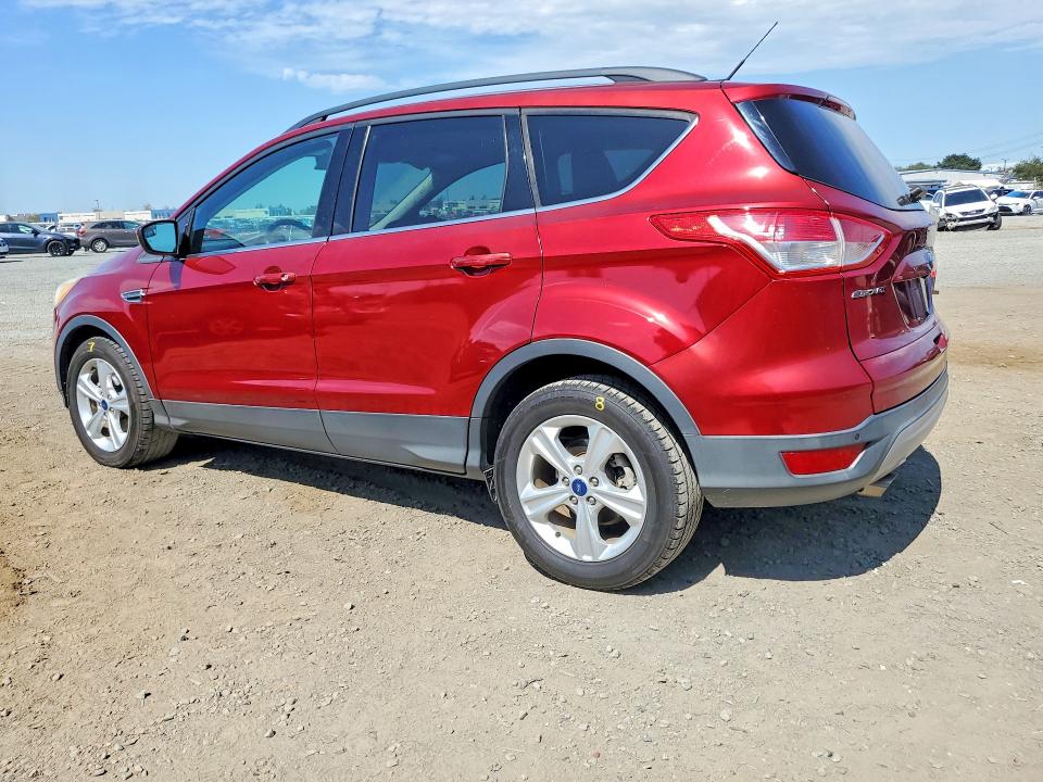 Photo 2 from auction – 2016 FORD ESCAPE with VIN 1FMCU0GXXGUB60843