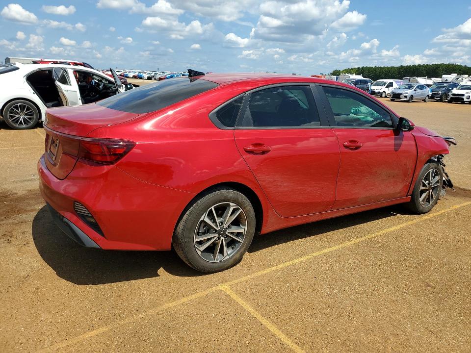 Снимка 3 от търг – 2024 KIA FORTE с VIN 3KPF24AD0RE836537
