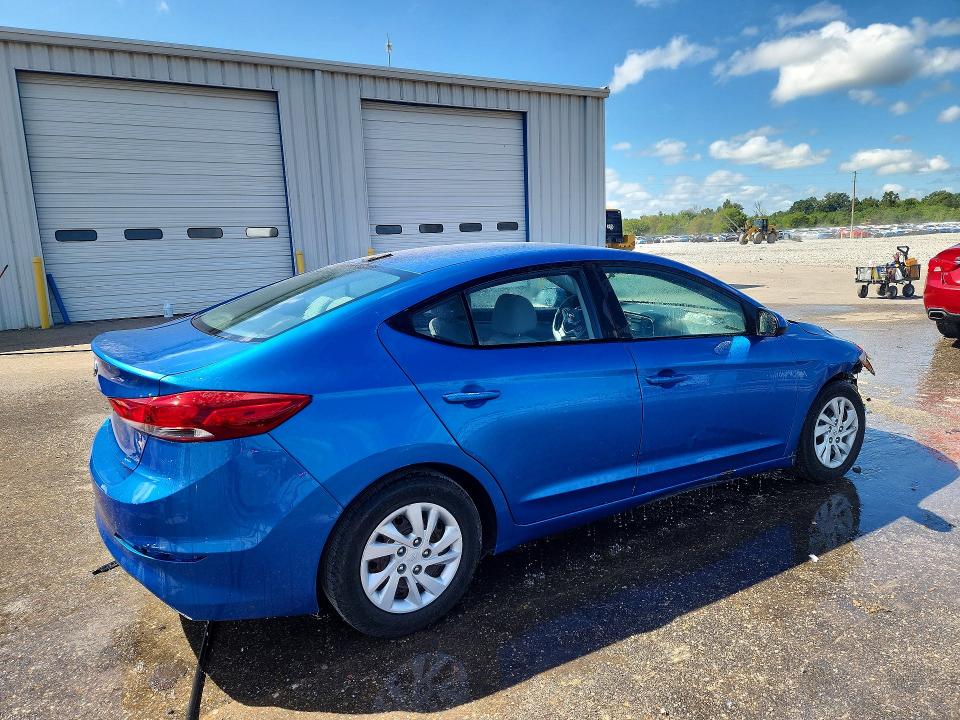 Photo 3 from auction – 2017 HYUNDAI ELANTRA with VIN 5NPD74LF8HH137612