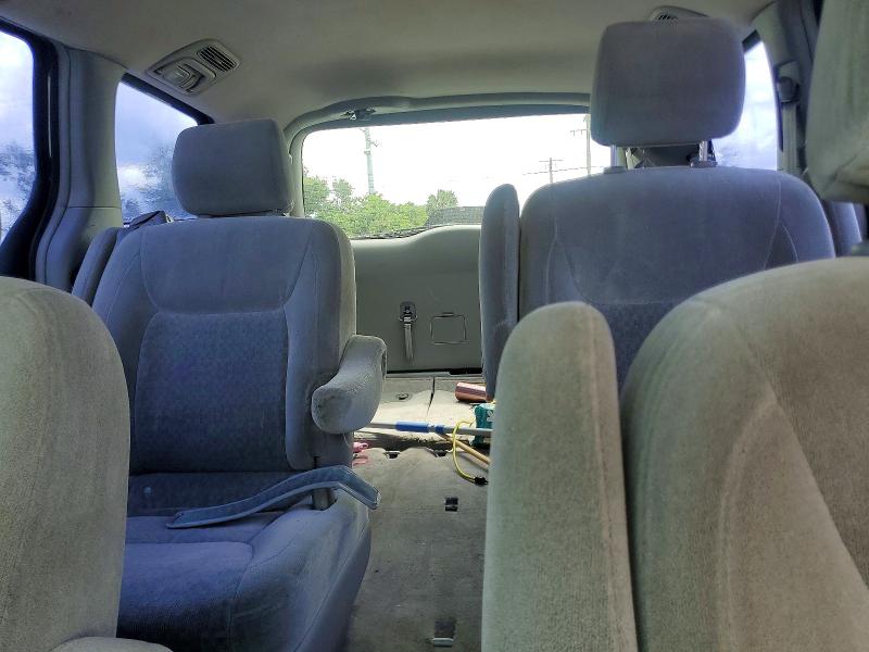 Photo 10 from auction – 2005 TOYOTA SIENNA with VIN 5TDZA23C65S328498