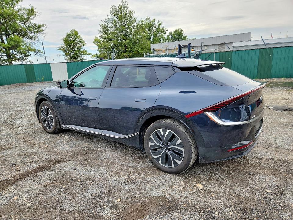 Photo 2 from auction – 2024 KIA EV6 with VIN KNDC34LA2R5205402