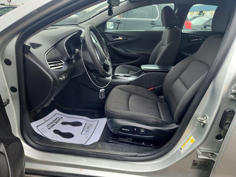 Photo 7 from auction – 2018 CHEVROLET MALIBU with VIN 1G1ZD5ST2JF129588