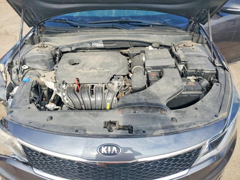 Photo 11 from auction – 2017 KIA OPTIMA with VIN 5XXGT4L38HG172158