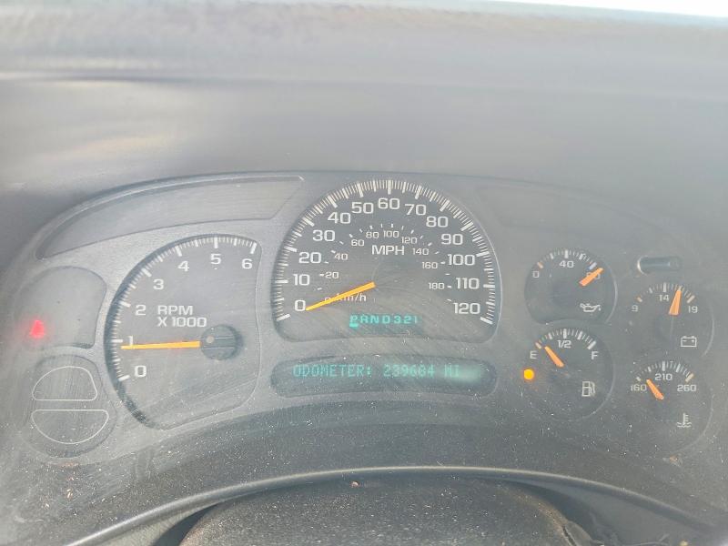 Photo 9 from auction – 2003 CHEVROLET SILVERADO with VIN 1GCEK19T33E284038