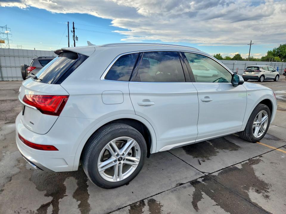 Фото 3 с аукциона – 2021 AUDI Q5 E с VIN WA1G2AFY6M2048506