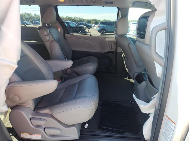 Photo 11 from auction – 2015 TOYOTA SIENNA with VIN 5TDYK3DCXFS552310