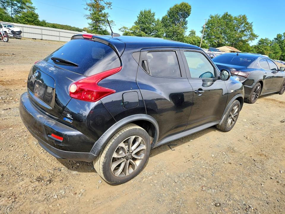 Photo 3 from auction – 2012 NISSAN JUKE with VIN JN8AF5MRXCT103751