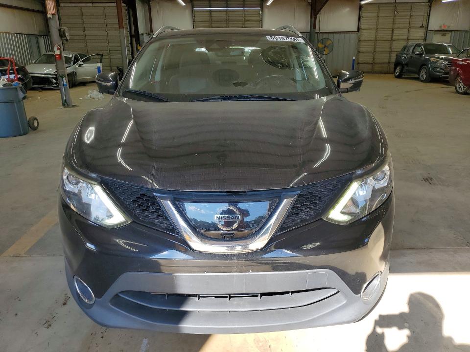 Снимка 5 от търг – 2017 NISSAN ROGUE SPORT с VIN JN1BJ1CR8HW130285
