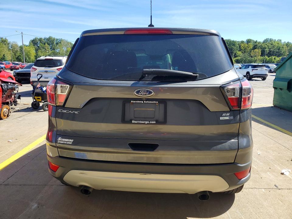 Снимка 6 от търг – 2017 FORD ESCAPE с VIN 1FMCU9GD2HUB61738