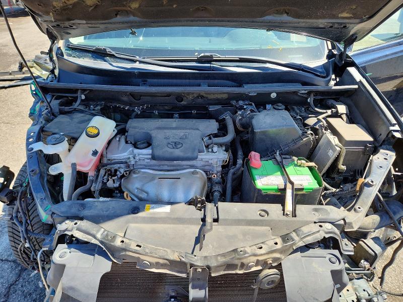 Photo 12 from auction – 2017 TOYOTA RAV4 with VIN 2T3DFREV6HW635997