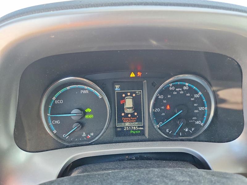Снимка 9 от търг – 2016 TOYOTA RAV4 HV с VIN JTMDJREVXGD046252