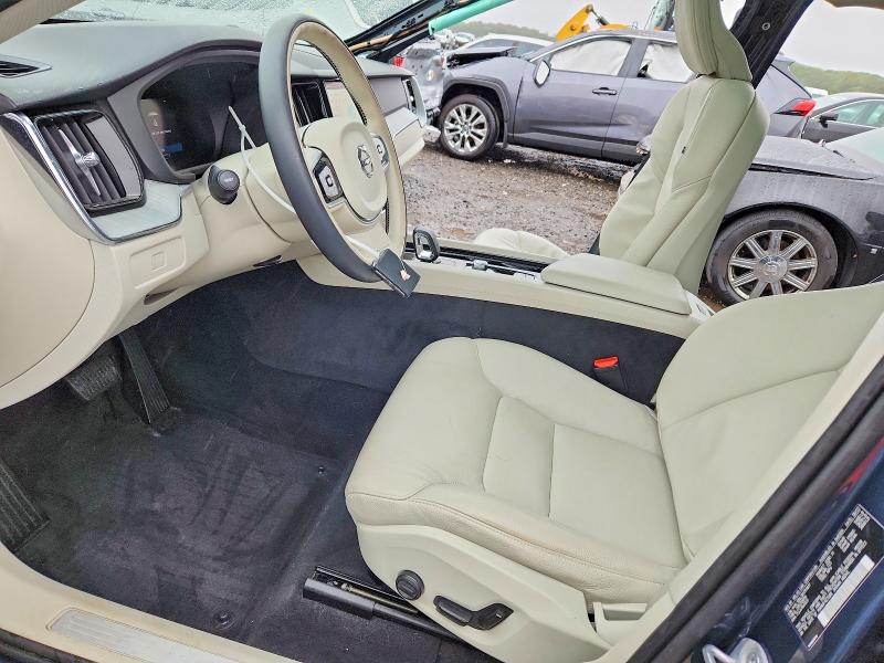 Photo 7 from auction – 2024 VOLVO XC60 with VIN YV4L12RL3R1751617