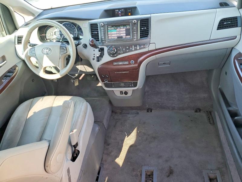 Zdjęcie 8 z aukcji – 2013 TOYOTA SIENNA z VIN 5TDYK3DC2DS379900