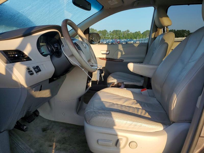 Photo 7 from auction – 2011 TOYOTA SIENNA with VIN 5TDYK3DC0BS128192