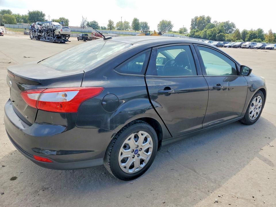 Photo 3 from auction – 2012 FORD FOCUS with VIN 1FAHP3F24CL127870