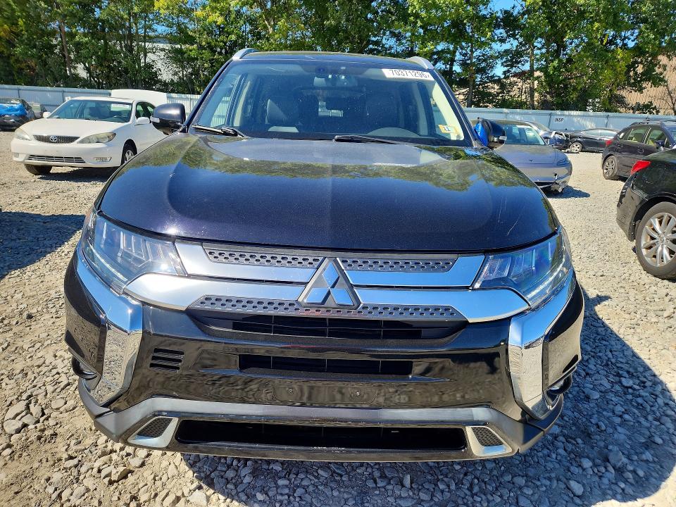 Снимка 5 от търг – 2019 MITSUBISHI OUTLANDER с VIN JA4AZ3A34KZ004906