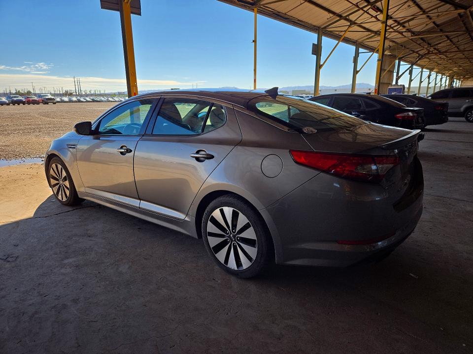 Снимка 2 от търг – 2012 KIA OPTIMA с VIN 5XXGR4A64CG002271