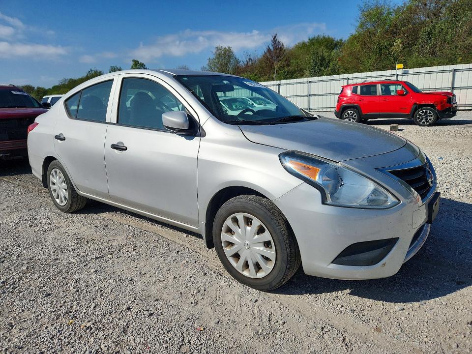 Снимка 4 от търг – 2016 NISSAN VERSA с VIN 3N1CN7AP2GL817229