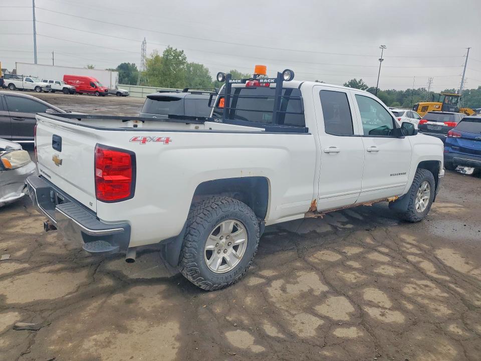 Photo 3 from auction – 2015 CHEVROLET SILVERADO with VIN 1GCVKREC9FZ368933