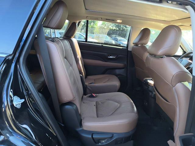 Photo 11 from auction – 2024 TOYOTA GRAND HIGHLANDER with VIN 5TDAAAB52RS008207