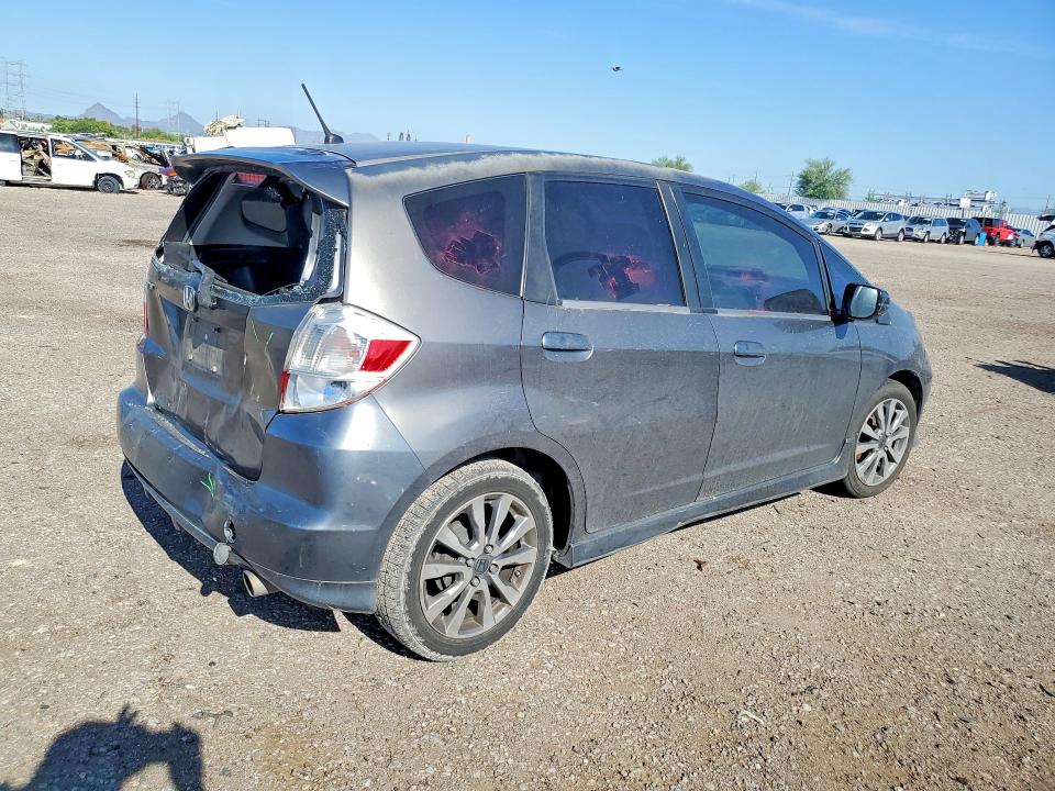 Photo 3 from auction – 2013 HONDA FIT with VIN JHMGE8G51DC035083