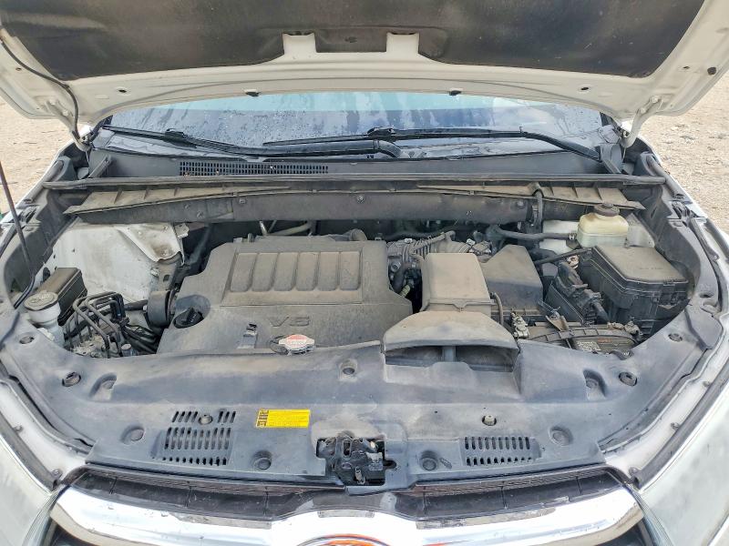 Photo 12 from auction – 2015 TOYOTA HIGHLANDER with VIN 5TDYKRFH8FS108063