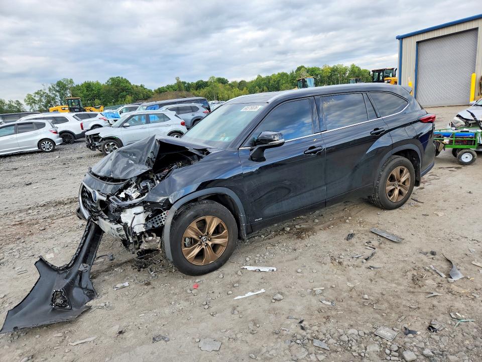 2022 TOYOTA HIGHLANDER HYBRID - Търг №68376836