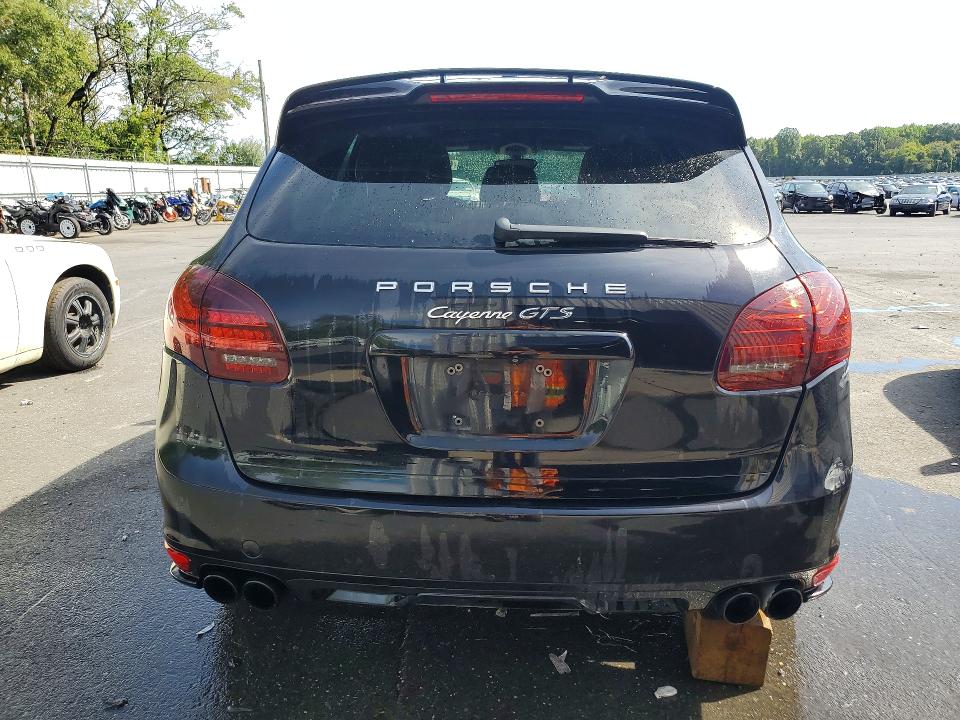 Photo 6 from auction – 2013 PORSCHE CAYENNE with VIN WP1AD2A22DLA79243
