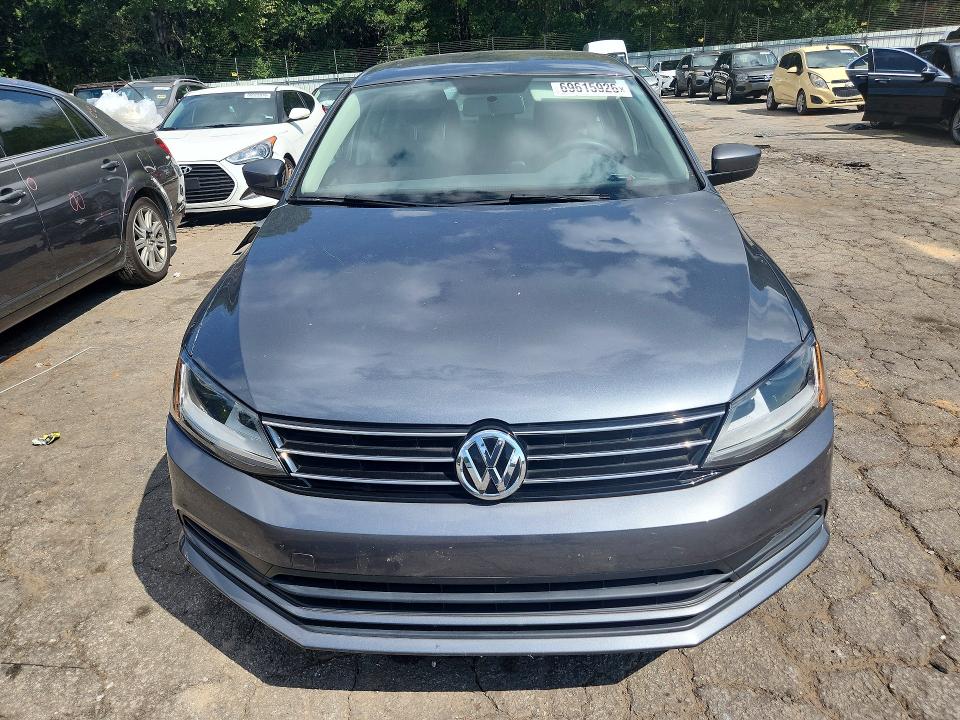 Снимка 5 от търг – 2017 VOLKSWAGEN JETTA с VIN 3VW2B7AJ1HM212589