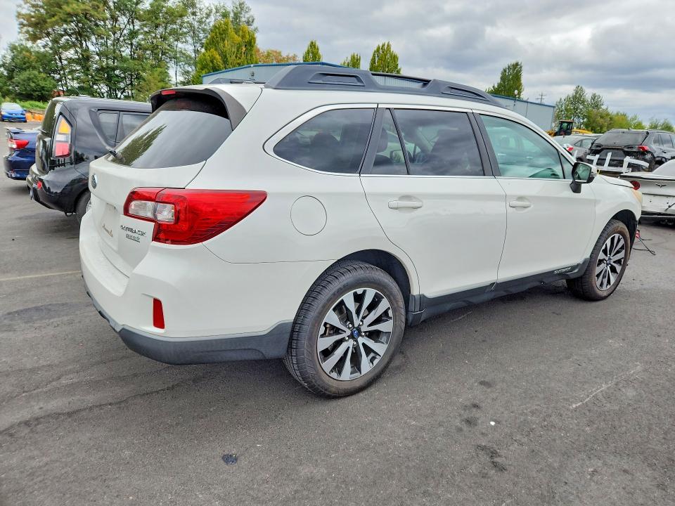 Foto 3 de la subasta – 2015 SUBARU OUTBACK con VIN 4S4BSAJC8F3346186
