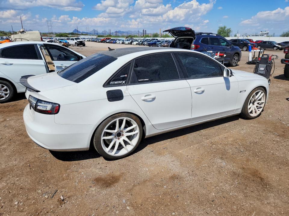 Foto 3 de la subasta – 2014 AUDI A4 con VIN WAUBFAFL7EN010465