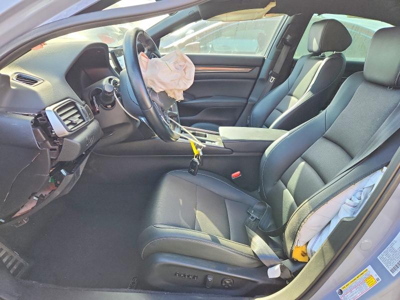 Снимка 7 от търг – 2022 HONDA ACCORD с VIN 1HGCV1F37NA015913
