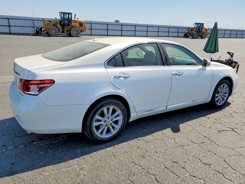 Photo 3 from auction – 2011 LEXUS ES with VIN JTHBK1EG2B2469319