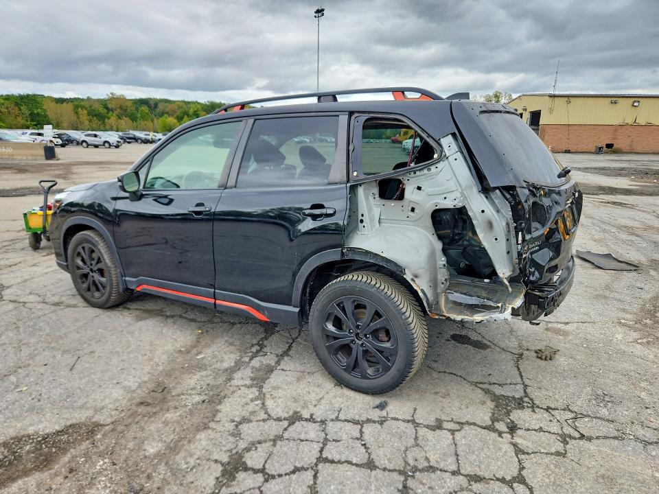 Photo 2 from auction – 2021 SUBARU FORESTER with VIN JF2SKARC5MH506373