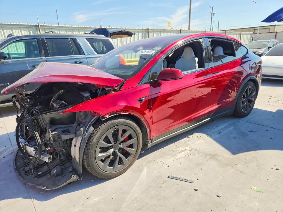 TESLA MODEL X 2024 مع رقم تعريف المركبة 7SAXCBE66RF438845 - صورة من المزاد