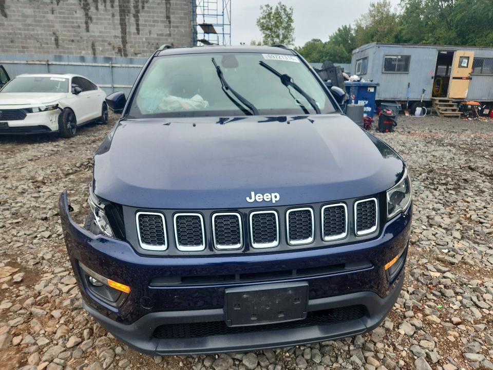 Photo 5 from auction – 2018 JEEP COMPASS with VIN 3C4NJDBB9JT138603