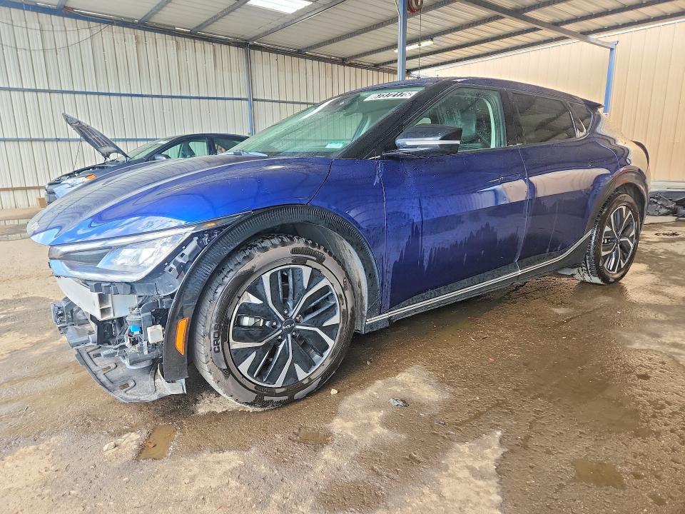 2023 KIA EV6