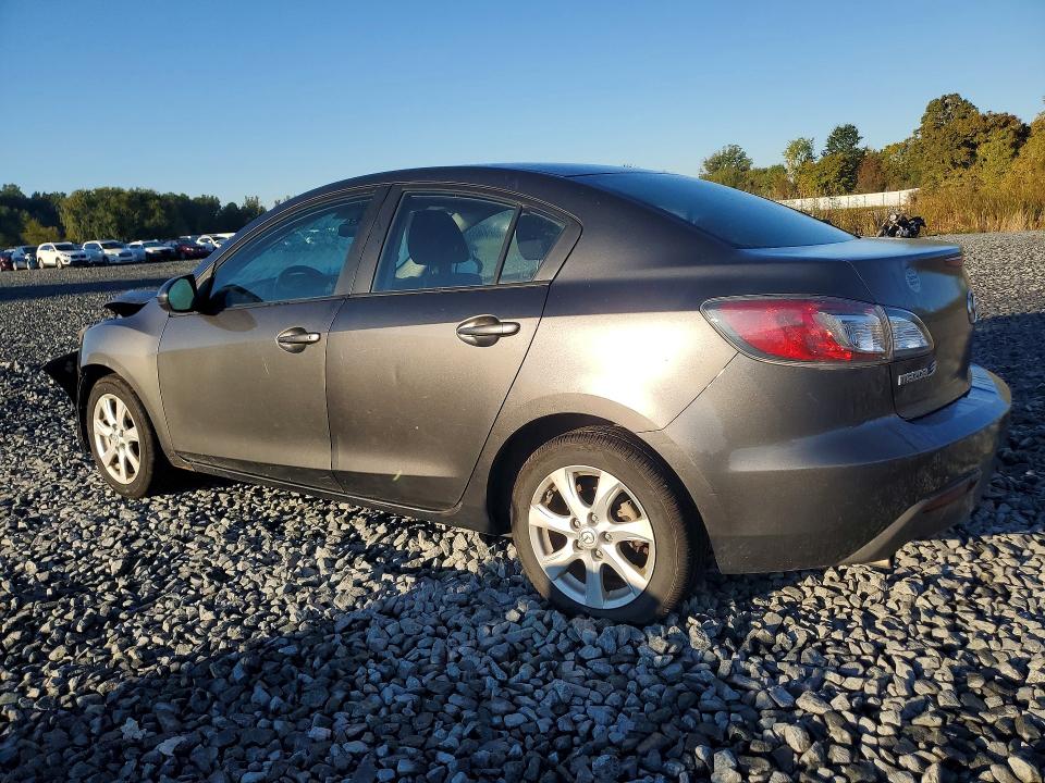 Снимка 2 от търг – 2011 MAZDA 3 с VIN JM1BL1VG6B1428325