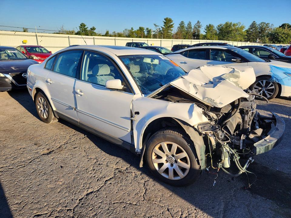 Photo 4 from auction – 2003 VOLKSWAGEN PASSAT with VIN WVWPD63B73P434866