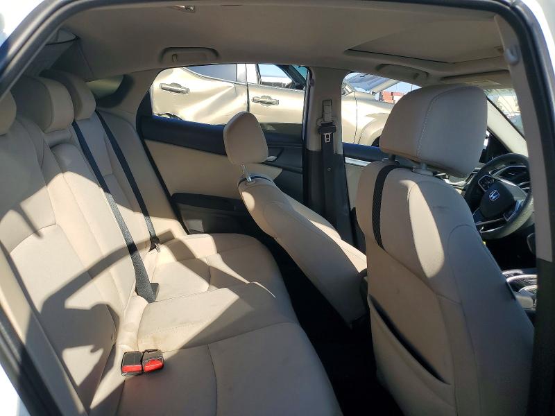 Снимка 10 от търг – 2016 HONDA CIVIC с VIN 19XFC2F72GE217388