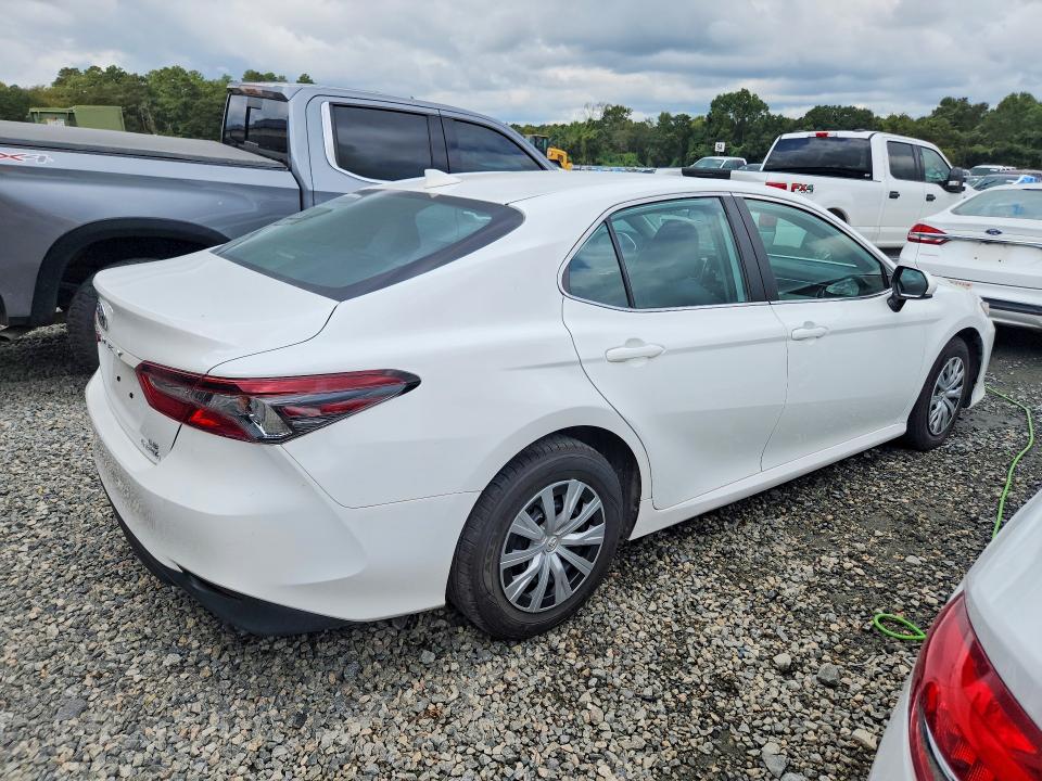 Photo 3 from auction – 2024 TOYOTA CAMRY with VIN 4T1C31AKXRU628305